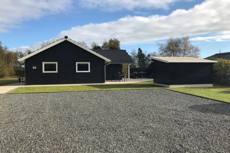 Huset set fra sydvest